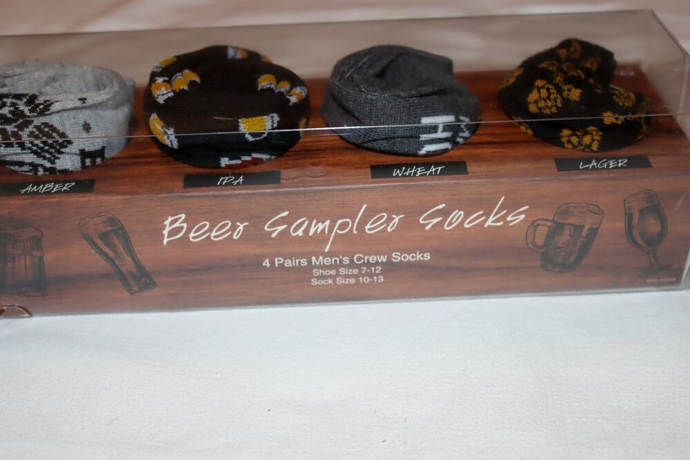 Beer Sample Socks 4 Pair  Size Men 7-12 (New)
